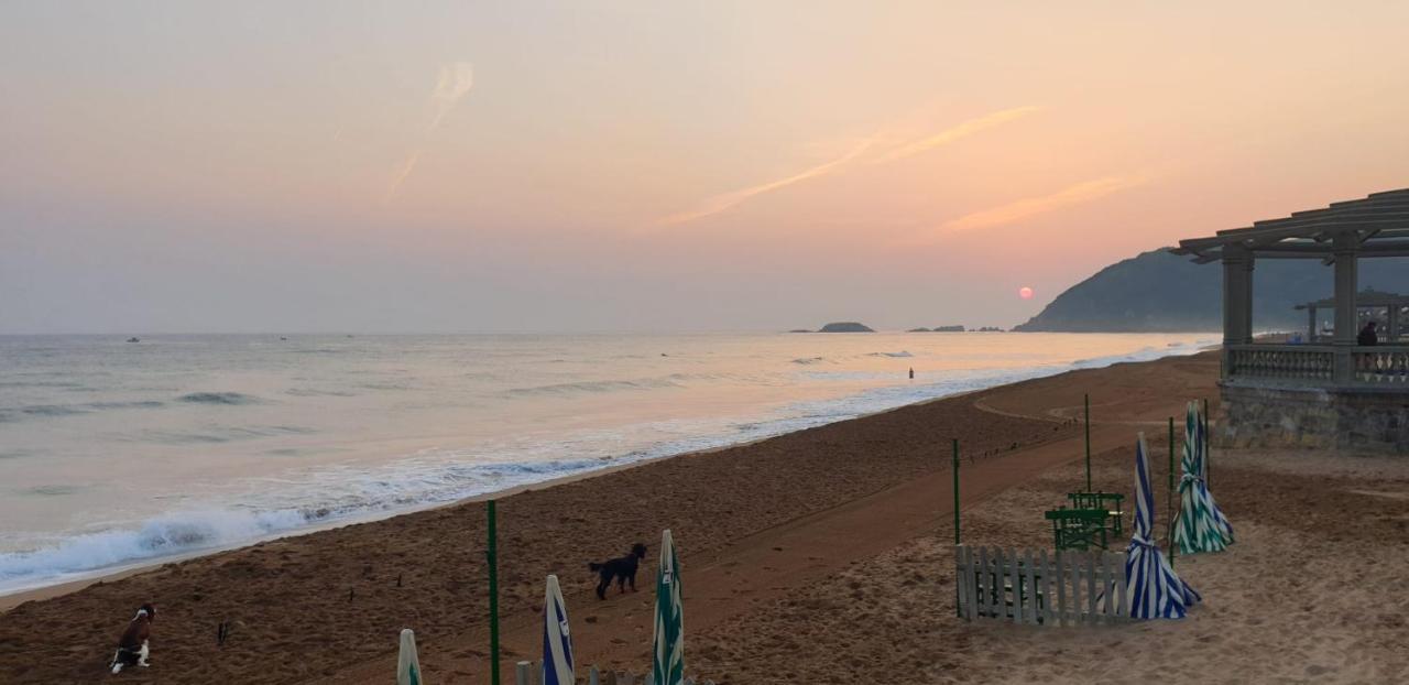 Апартаменти Amplio Piso En La Playa De 135 M2 Con Garaje Сарауц Екстер'єр фото